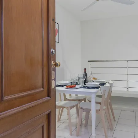Charming Loft Near The Duomo Cathedral Apartment Florence Exterior photo